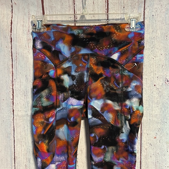 NWOT Lululemon Power Thru High-Rise Tight - Picture 2 of 7